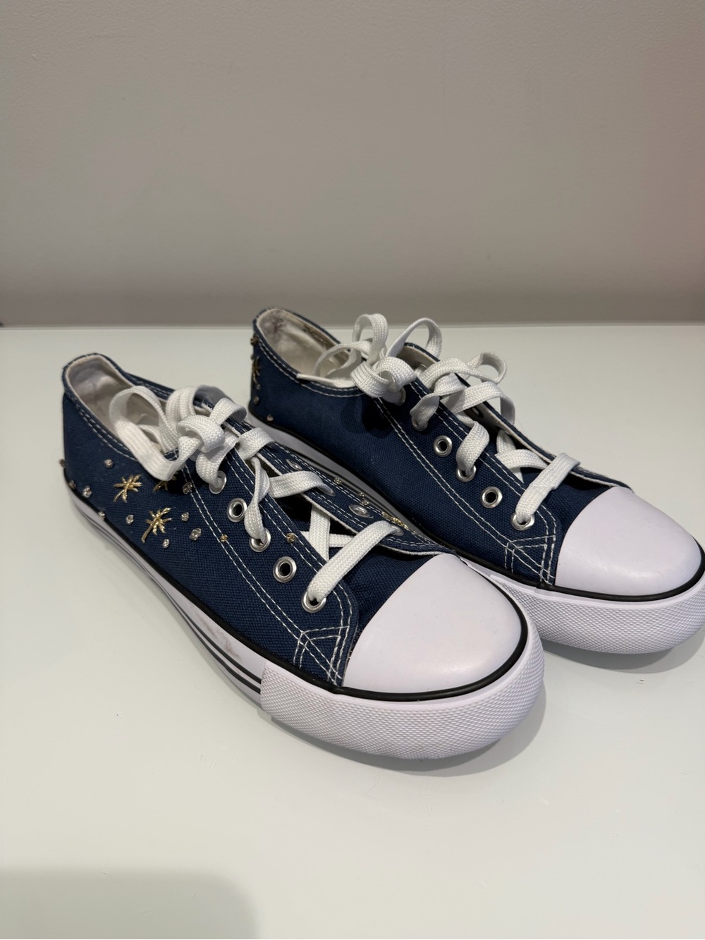 EpicStep Navy Blue Canvas Sneakers Size 7.5 NWOT